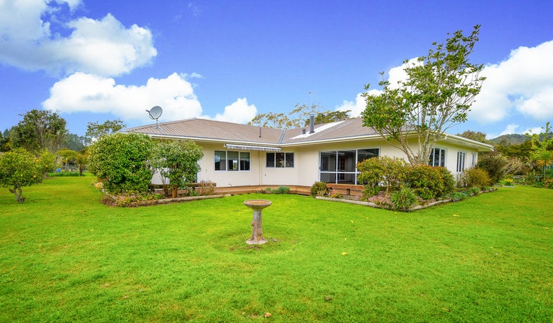 19 Clapham Road, Whangarei - Carousel 22