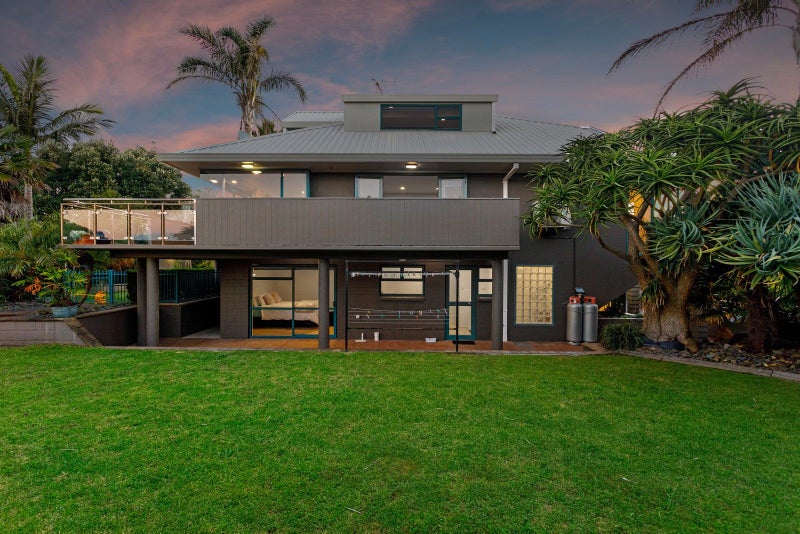 7 Rurima Rise, Coastlands, Whakatane - Carousel 1