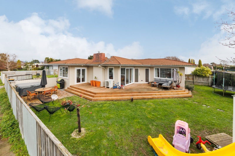 38 Liverpool Street, Takaro, Palmerston North - Carousel 1