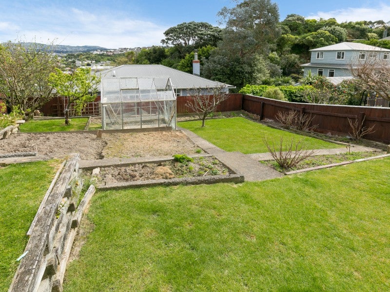 23 Nevay Road, Karaka Bays, Wellington - Carousel 2