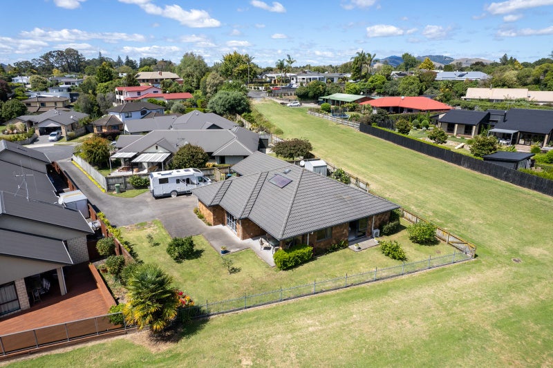 8 Priestley Place, Leamington, Cambridge - Carousel 2