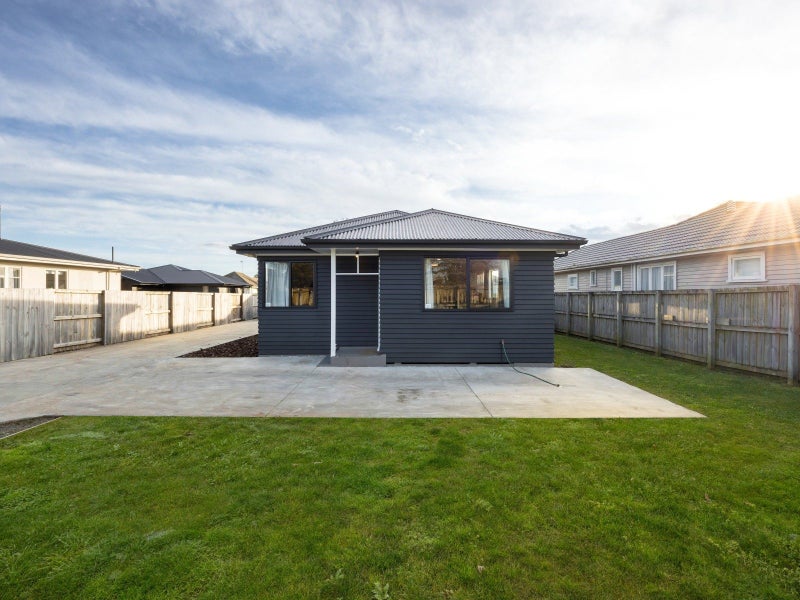 401A Peachgrove Road, Fairfield, Hamilton - Carousel 1