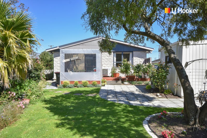 13B Royal Crescent, Saint Kilda, Dunedin - Carousel 2