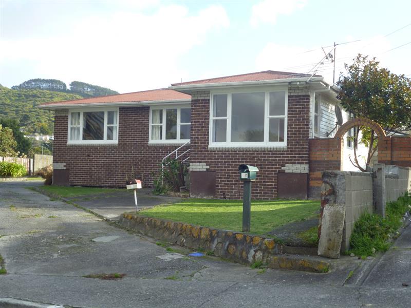 1 Te Arawi Street, Takapuwahia, Porirua - Carousel 1