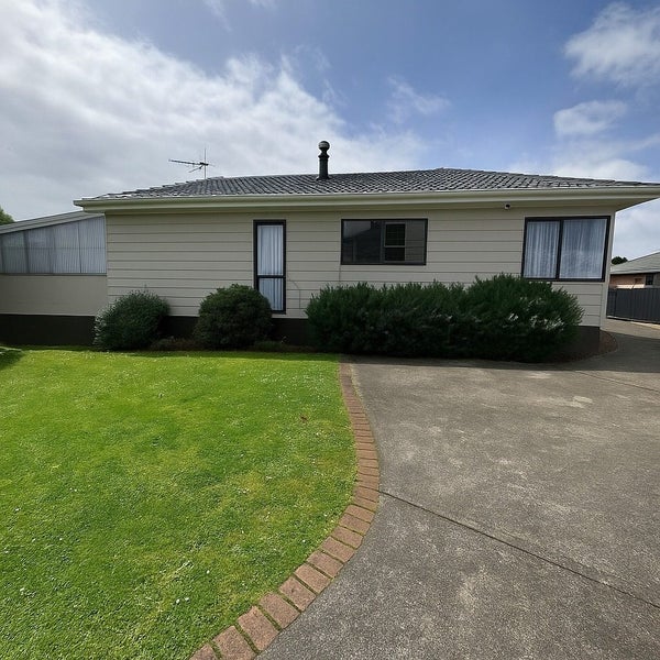 5 Justamere Place, Weymouth, Auckland - Carousel 2