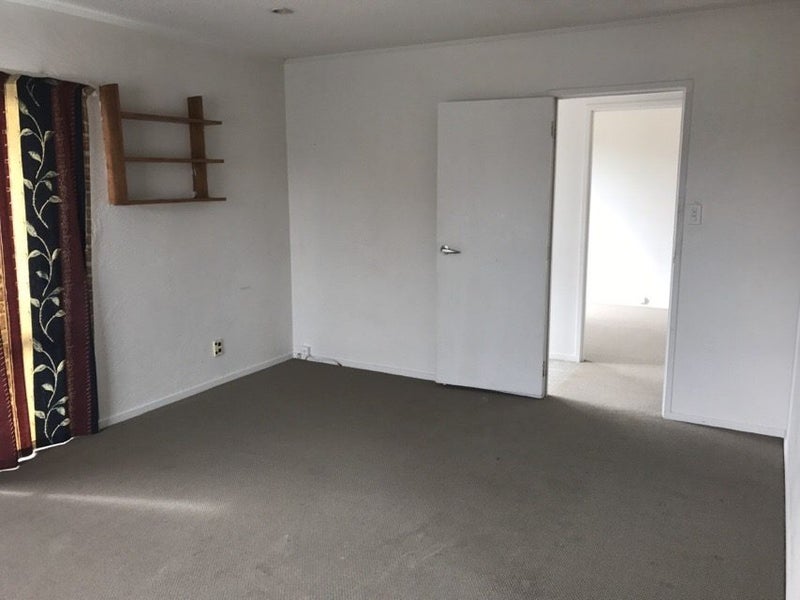 19A Etherton Drive, Weymouth, Auckland - Carousel 2