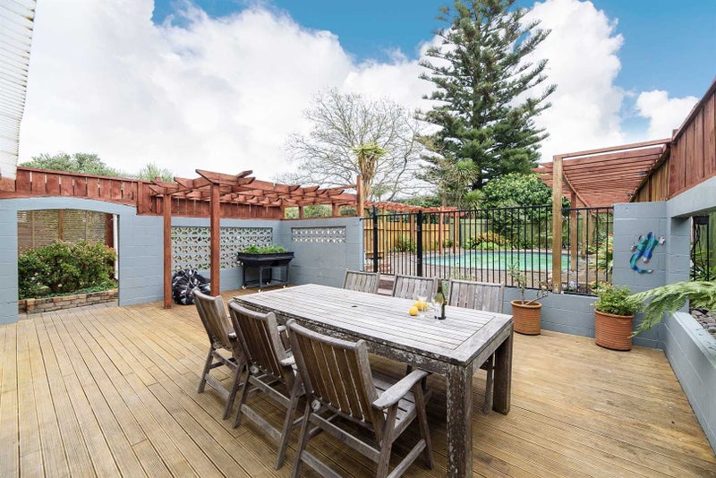 6 Ravenwood Drive, Forrest Hill, Auckland - Carousel 10