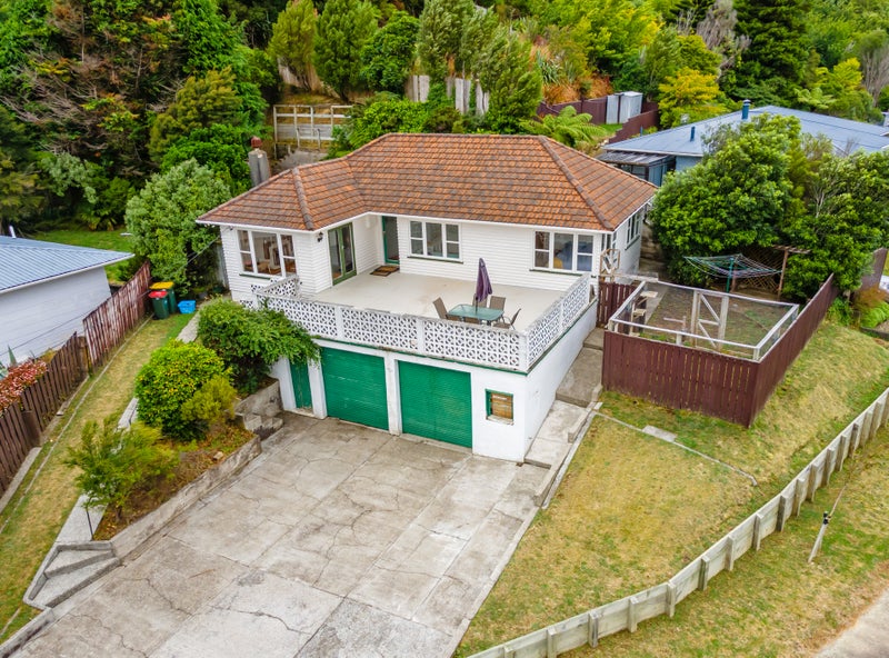 24 Pollard Street, Wainuiomata, Lower Hutt - Carousel 1
