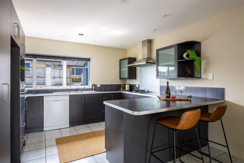 36 Karamea Street, Whalers Gate, New Plymouth - Carousel 2