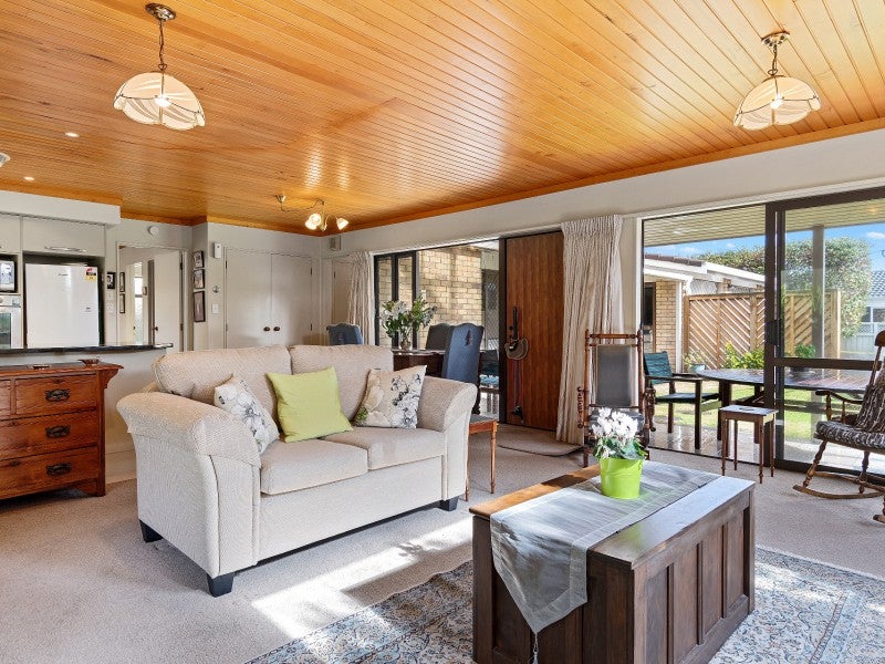 12 Waratah Street, Matua, Tauranga - Carousel 1