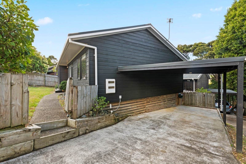 1/20 Valecrest Place, Bayview, Auckland - Carousel 18
