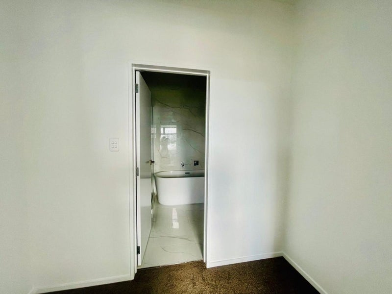 84 Kauri Heart Avenue, Takanini, Auckland - Carousel 17