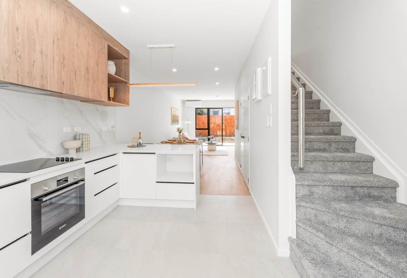 5/15 Normandy Place, Henderson, Auckland - Carousel 2