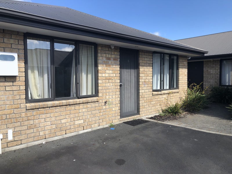 4B Ford Street, Hamilton East, Hamilton - Carousel 1