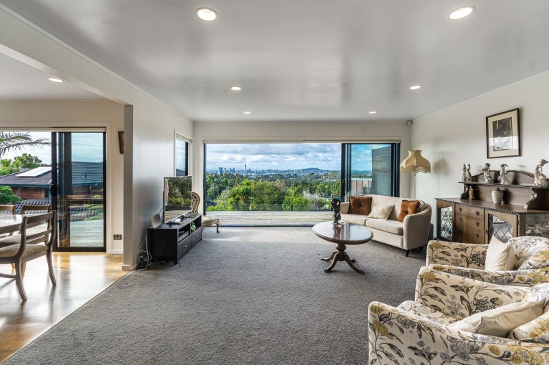 24A Balmain Road, Chatswood, Auckland - Carousel 1