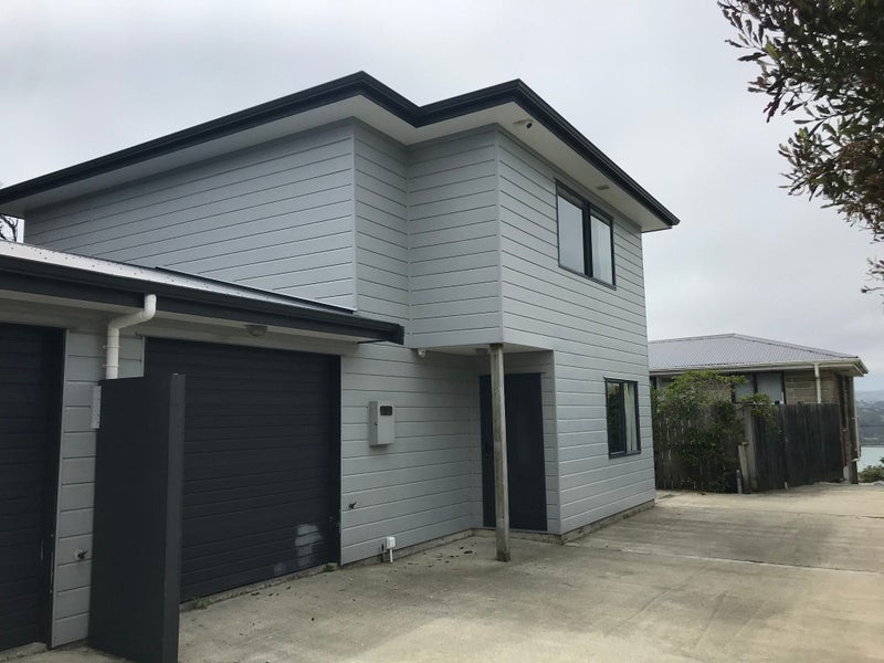 31A Hiwi Crescent, Titahi Bay, Porirua - Carousel 1