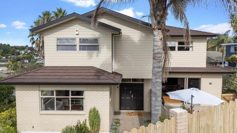 25 Caversham Drive, Torbay, Auckland - Carousel 1
