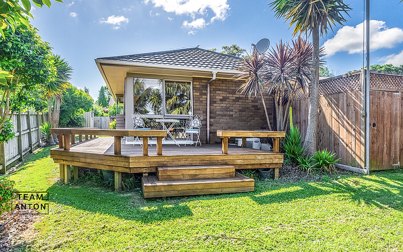 1/16 Fieldstone Court, Northpark, Auckland - Carousel 1