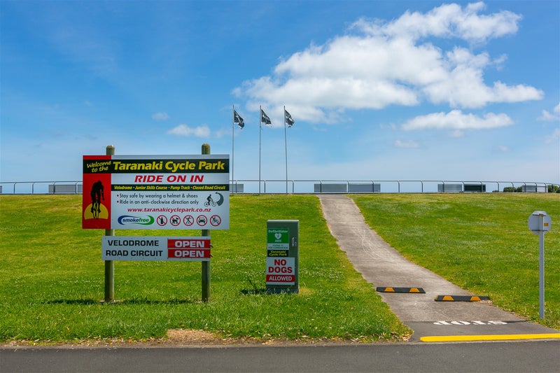 28 Camellia Avenue, Bell Block, New Plymouth - Carousel 18
