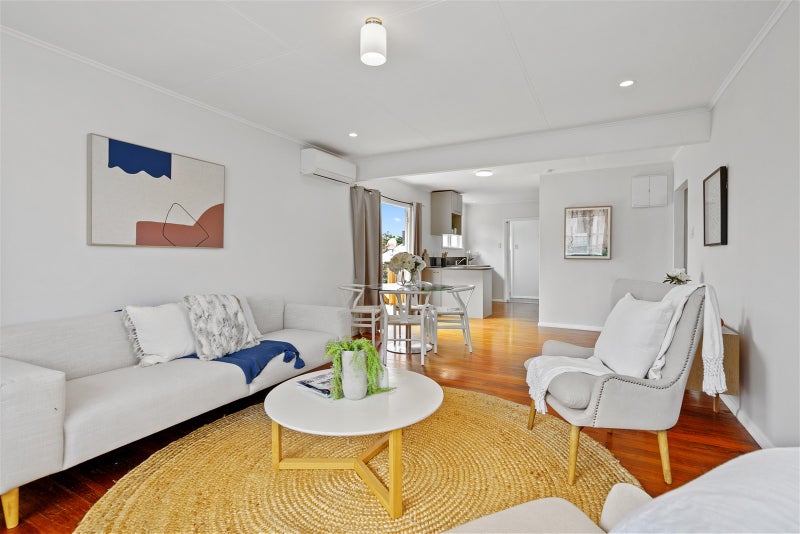 22 Paenui Street, Titahi Bay, Porirua - Carousel 2