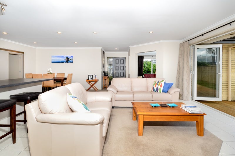 7 Maple Lane, Huapai, Kumeu - Carousel 2