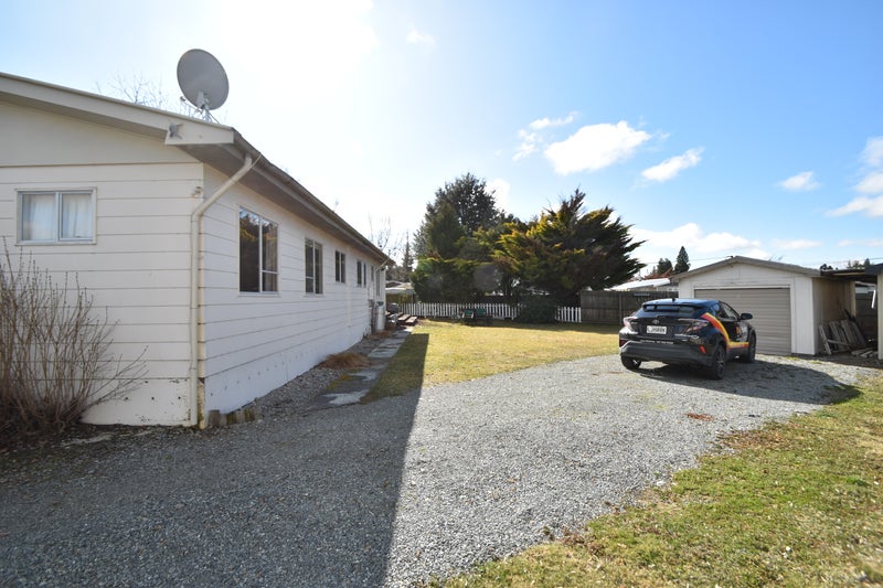 11 Macaulay Place, Twizel - Carousel 20