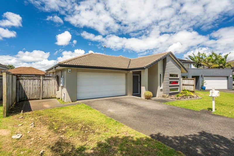 9 Stranraer Crescent, Wattle Downs, Auckland - Carousel 26