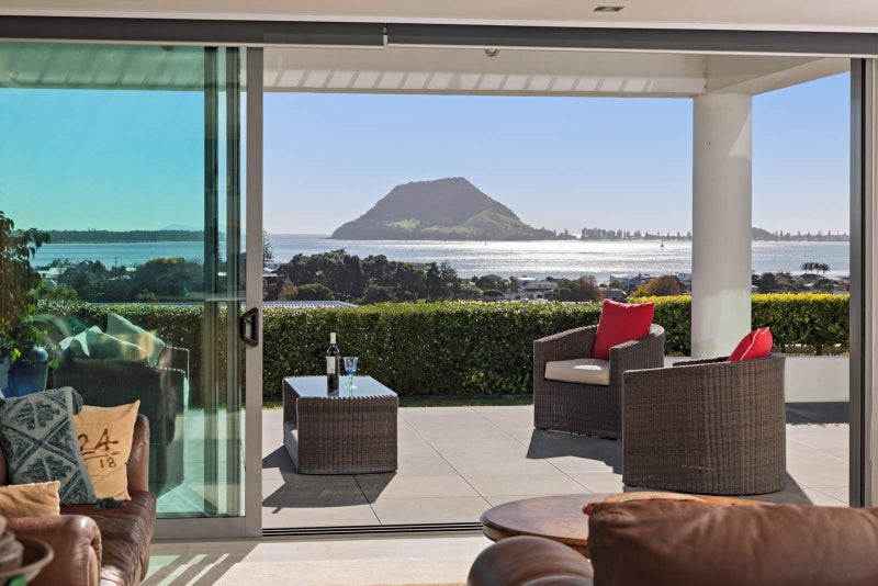 1/20 Pillans Road, Otumoetai, Tauranga - Carousel 1