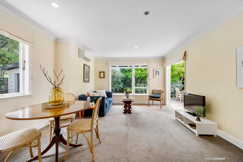 2/345 Fergusson Drive, Heretaunga, Upper Hutt - Carousel 2