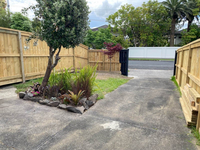 1/14 Argyle Street, Herne Bay, Auckland - Carousel 20