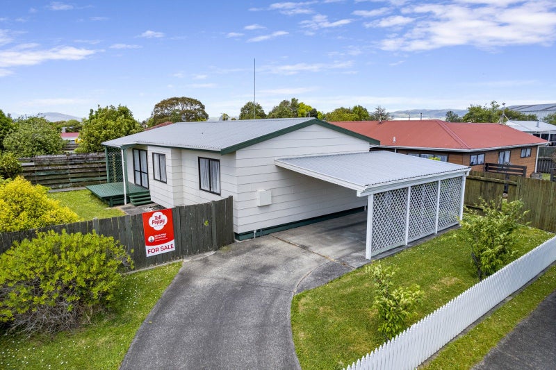 21 Hilton Grove, Kelvin Grove, Palmerston North - Carousel 1