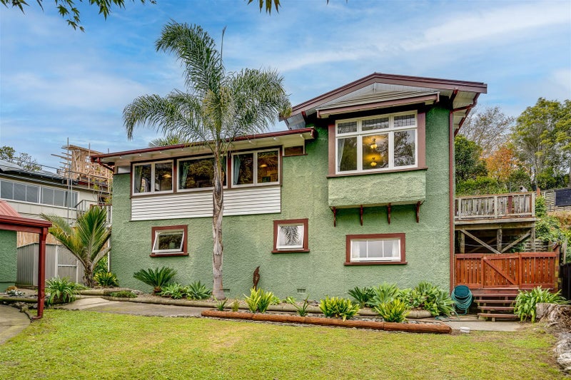 9 France Road, Bluff Hill, Napier - Carousel 19