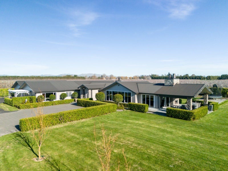 47 Percival Road, Frimley, Hastings - Carousel 2