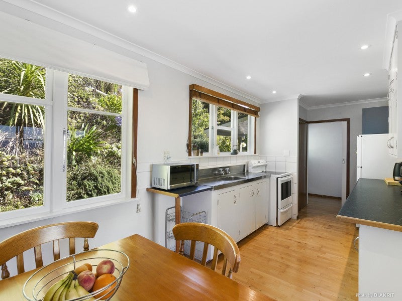 7 Kingston Heights Road, Kingston, Wellington - Carousel 2