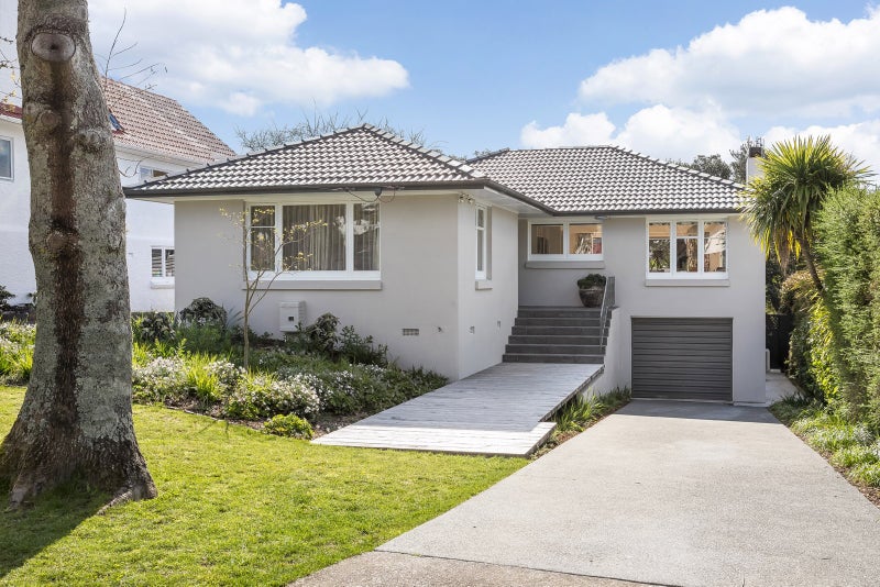 22 William Denny Avenue, Westmere, Auckland - Carousel 1