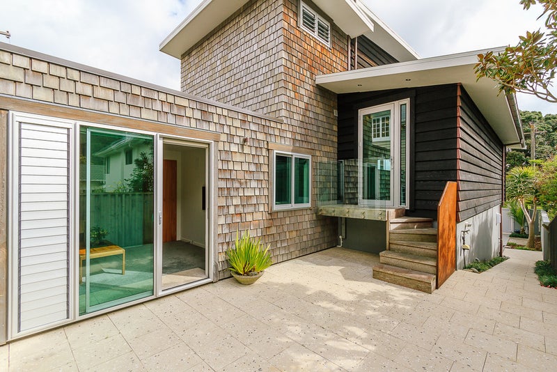 18 Maire Street, Eastbourne, Lower Hutt - Carousel 20