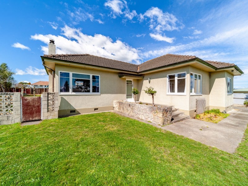 83 Racecourse Road, Waipukurau, Waipukurau - Carousel 1