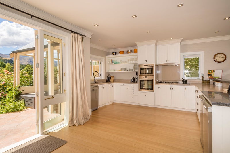 3 Chalmers Close, Arrowtown, Arrowtown - Carousel 2