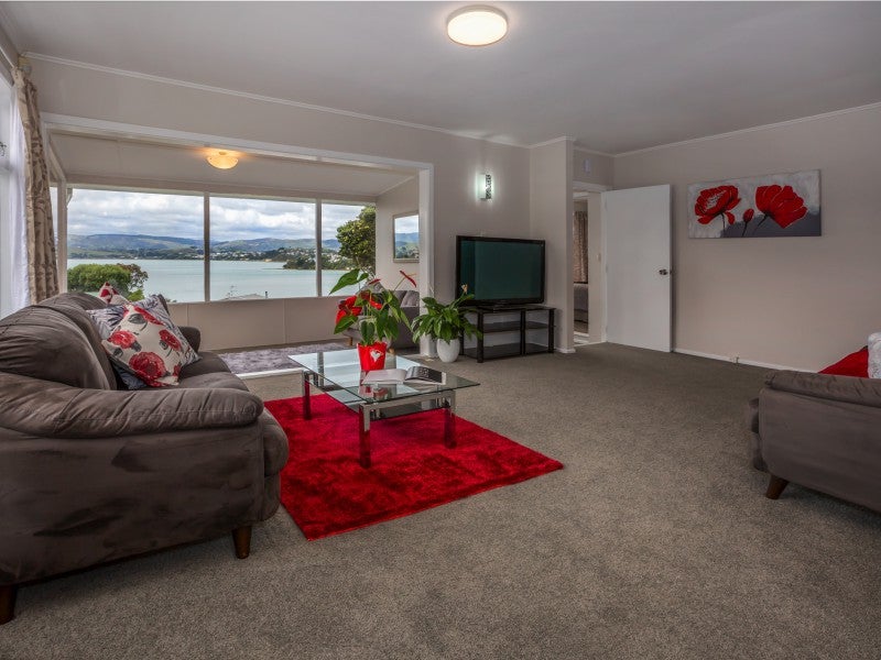 60 Mana View Road, Paremata, Porirua - Carousel 1