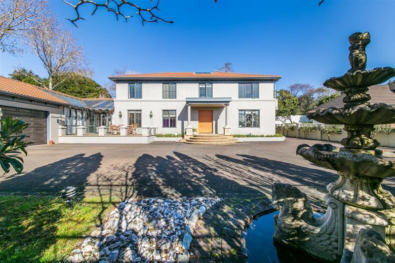 81A Manor Park, Sunnyhills, Auckland - Carousel 1