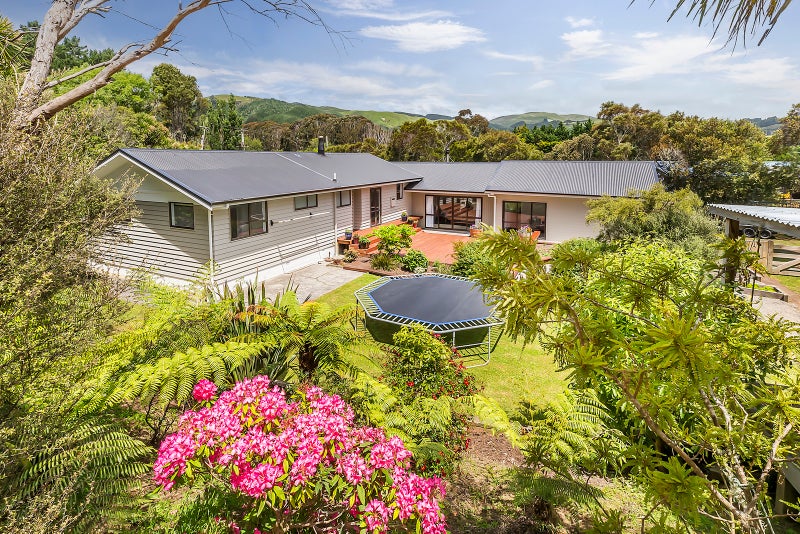 13 Mulhern Road, Judgeford - Carousel 1