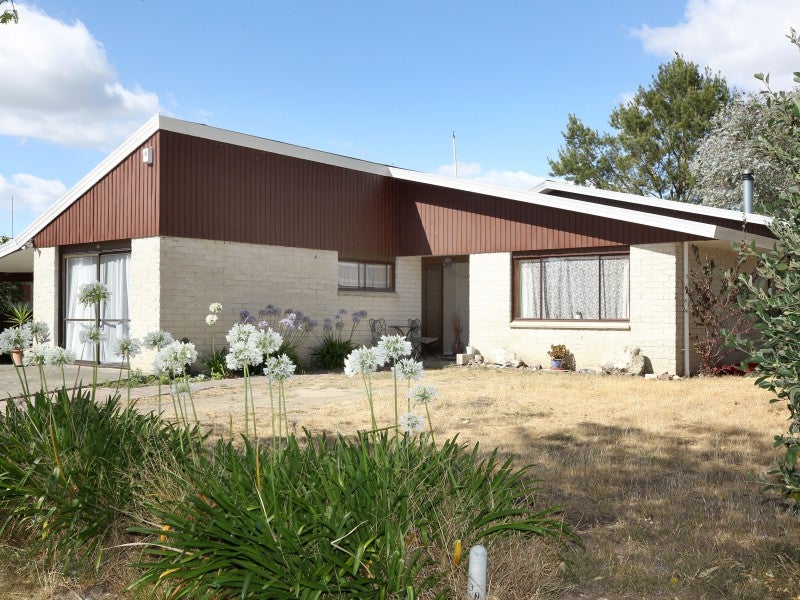 50 Columbus Crescent, Flaxmere, Hastings - Carousel 2