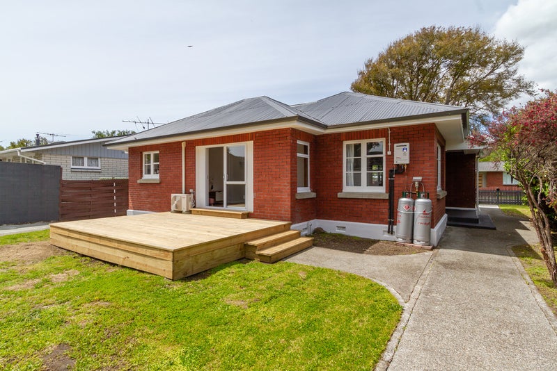 2 Flavia Grove, Clouston Park, Upper Hutt - Carousel 1
