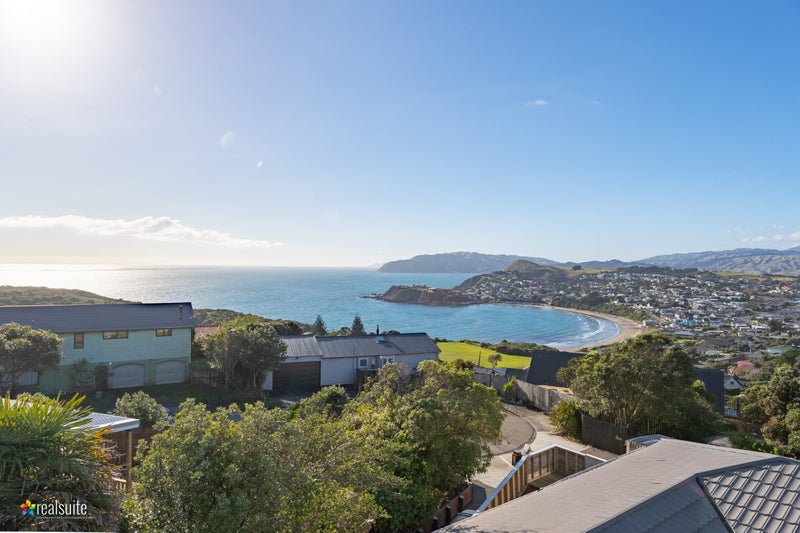 40 Pikarere Street, Titahi Bay, Porirua - Carousel 1