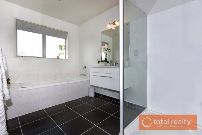 5 Marcella Gardens, Aidanfield, Christchurch - Carousel 17