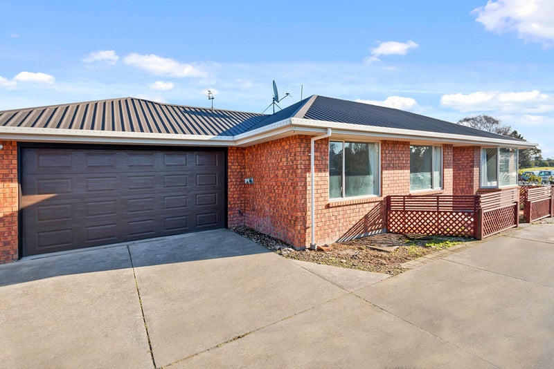 1/198A Wainoni Road, Avondale, Christchurch - Carousel 1