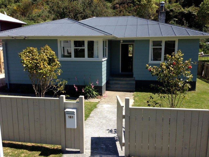 181 Sievers Grove, Cannons Creek, Porirua - Carousel 1