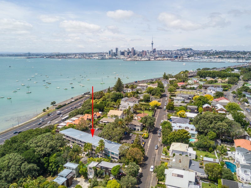 15/73 Princes Street, Northcote Point, Auckland - Carousel 1
