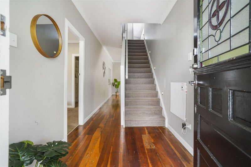 4 Young Street, Claudelands, Hamilton - Carousel 2