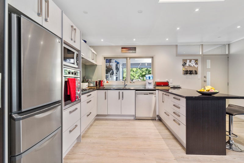 8 Petrie Street, Pomare, Rotorua - Carousel 2